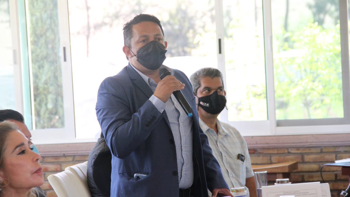MazierTono's tweet photo. Felicito al Presidente del Consejo Agroalimentario de Michoacán, Carlos Ochoa por presentación de su primer informe de actividades donde refrendó su compromiso para sacar adelante a la agroindustria en nuestra entidad.

Sigamos sumando esfuerzos por nuestro estado. ¡Enhorabuena! https://t.co/BqiCLEIhn6