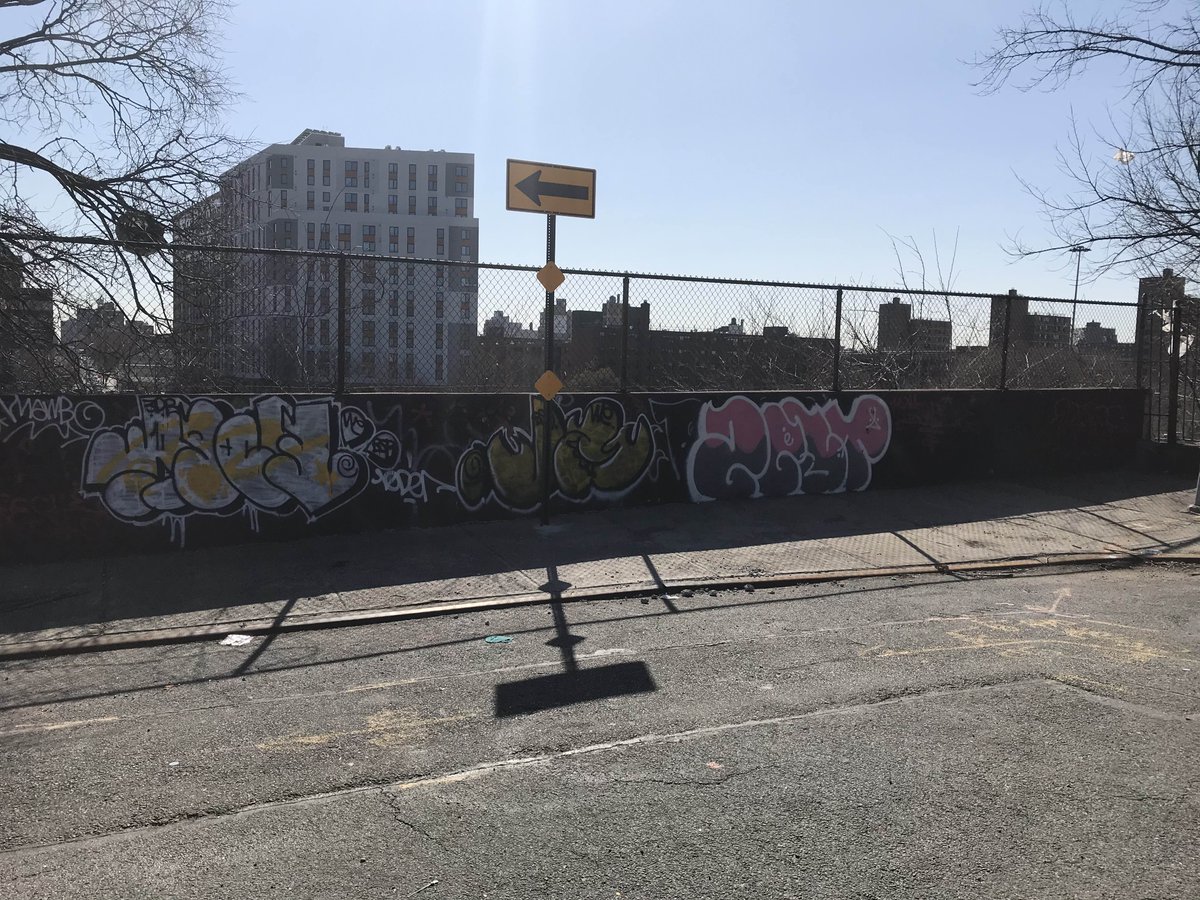 NYPD 44th Precinct tweet media