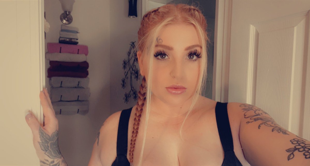 littleredhead__'s tweet photo. Hey😌 https://t.co/eutELdpqoG