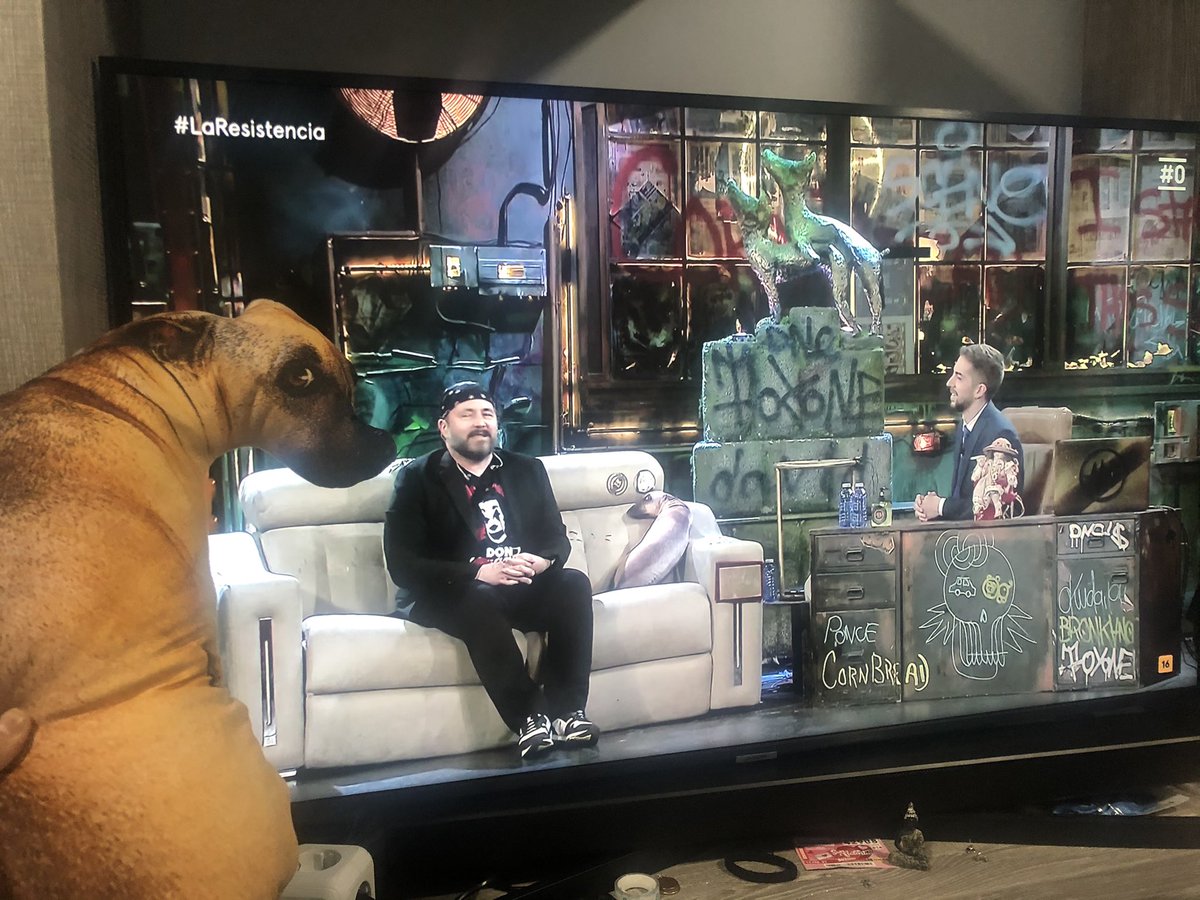 jesusmaxima's tweet photo. @LaResistencia  si me dais una entrada juro llevar a francisco😛😛 https://t.co/5lKTuCEpP0