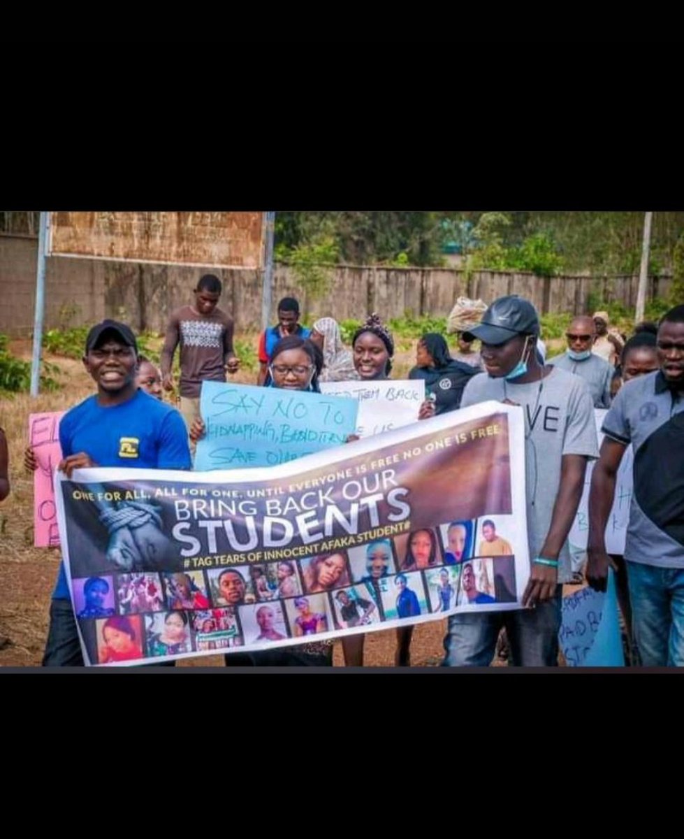zayaa_dboy's tweet photo. Let's pray for the abducted students in Kaduna State🙏🏿🙏🏿 #bringbackourstudent https://t.co/aTLmVsgxQx
