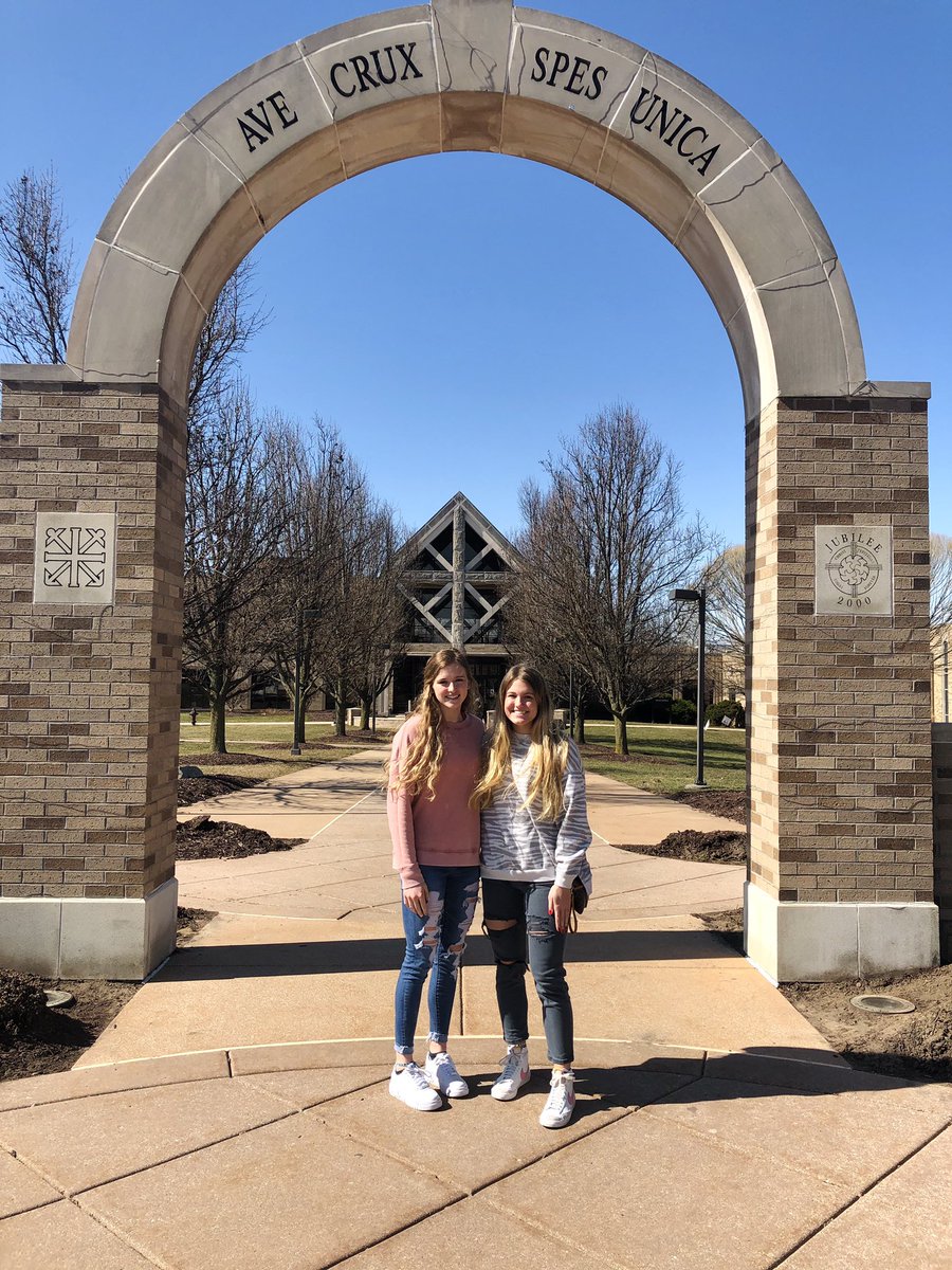 TallentAudrey's tweet photo. Grateful to receive an offer from Holy Cross College this evening. Thank you Coach Robbins!! https://t.co/Z09ozqvUR1