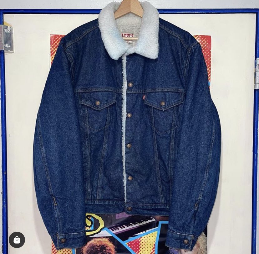 VtgAffiliated's tweet photo. Levi Denim Sherpa Jacket / Size Large / Price $50 https://t.co/ZMKYtFgIJh
