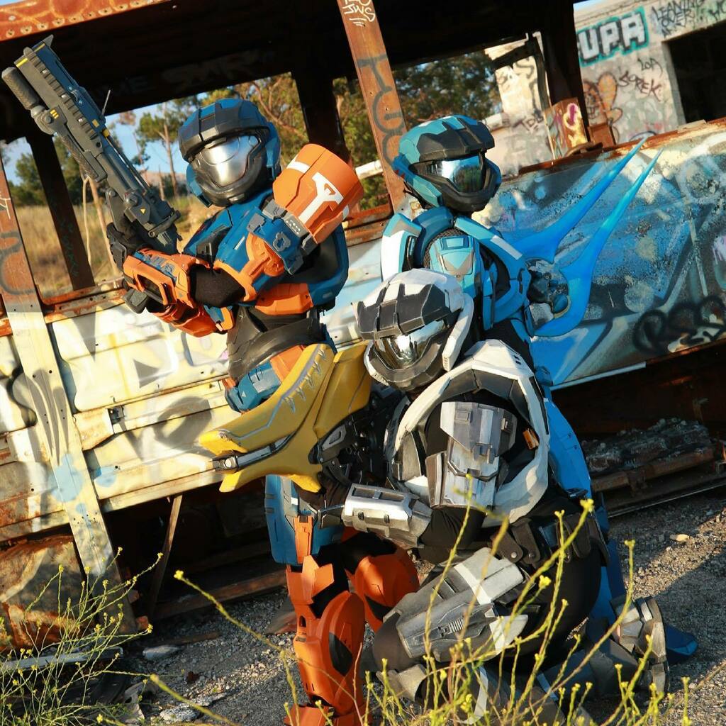CrazedOne1988's tweet photo. No caption today. Just Team Air Assault on Tuesday.
.
#teamairassault #teamairassaulttuesday #airassault #anvilstation #halo #haloreach #halocosplay #xbox #xbox360 #xboxonex #microsoft #xboxone #343industries #bungie #cosplay #cosplayersofinstagram #evaf… https://t.co/9uEplx8aCC https://t.co/tJgiGtRF79