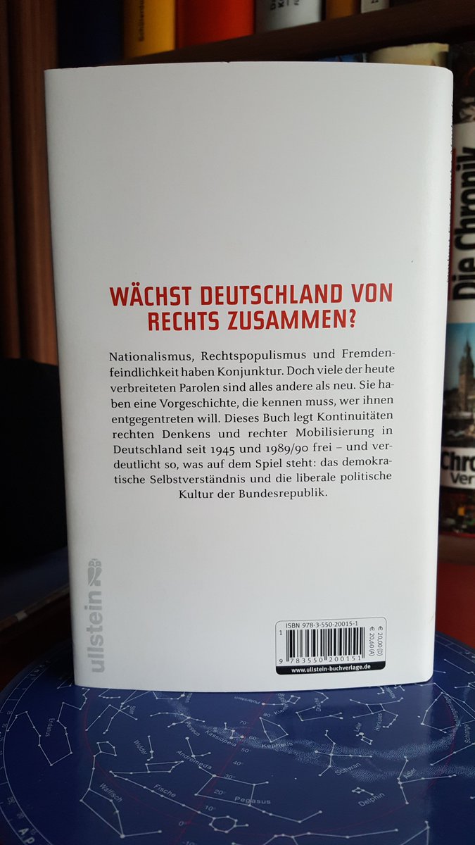 nsforschung's tweet photo. Die "AfD" hat eines ihrer wichtigsten Aufgaben vor "Machtantritt" -> alles zu verunglimpfen, schwächen und andere Parteien und die Demokratie insgesamt lächerlich zu machen.#wehretdesanfängen #stopAfD #stopNeueRechte #Buchtipps #Buecher | #NSForschung https://t.co/e78rzlwu5z
