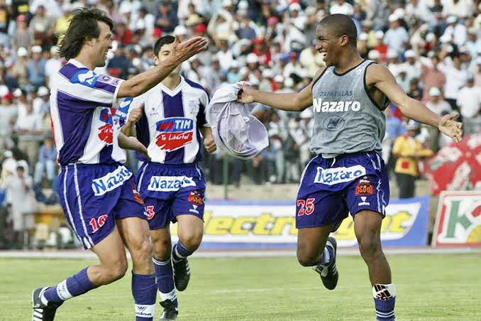 ClubALoficial's tweet photo. ¡ #VOLV1Ó !💙🔥 https://t.co/7MpapnsKdI