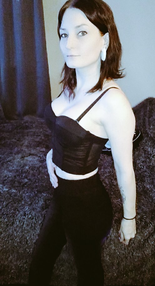 Violet_Storm_'s tweet photo. Cum with Me baby💦  I want to undress for you😈 make you drip💦

https://t.co/NhKJEDUkrt

I love chatting, getting to know you and giving you videos &amp; pictures of whatever you want 🤤even send you my undies💦

This Queen👑 Needs You😈 https://t.co/LRjr1uoWDl