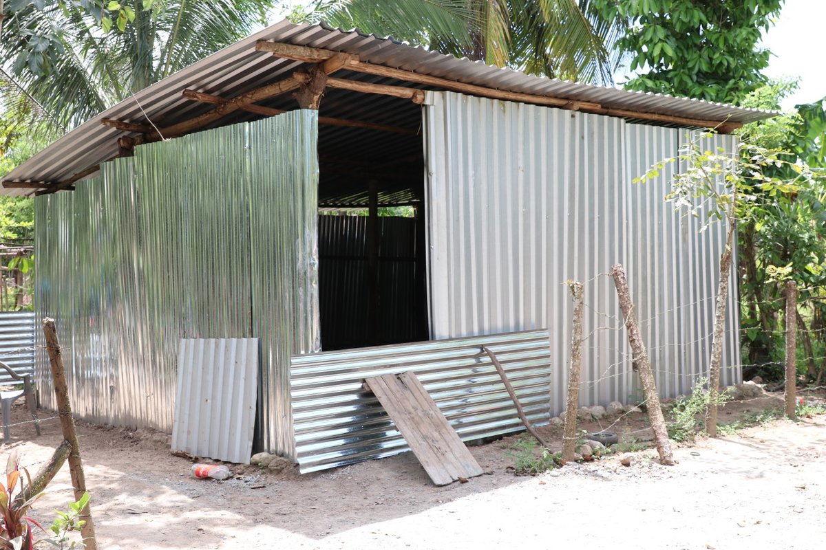 humanityandhope's tweet photo. Infrastructure update: The first temporary home in La Coroza is nearly finished! The concrete floors were just laid and soon the doors &amp; bathroom will be built. This week we will also begin building 2 temporary homes for the people of Camalote who moved into La Cuchilla. https://t.co/aNVfPd75Y5