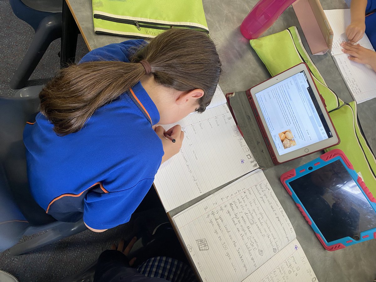 MissRiolo's tweet photo. Today in 4B we are learning to identify what topic specific words are to help us write our procedural texts. @AitkenCreekPS https://t.co/Y9REhJZdUg