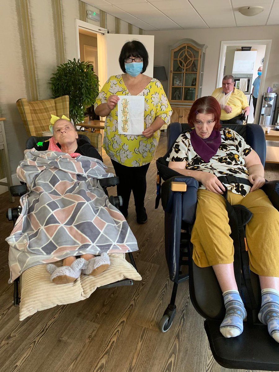 StocksHall's tweet photo. 🌼 @mariecurieuk's #NationalDayOfReflection at #StocksHall #StHelens 🌼Staff and the ladies and gents came together at noon for their minutes silence for all those we have lost this last year. Poems were read and yellow cupcakes were had to mark the occasion of reflection 💛 https://t.co/tw7iS18L7O