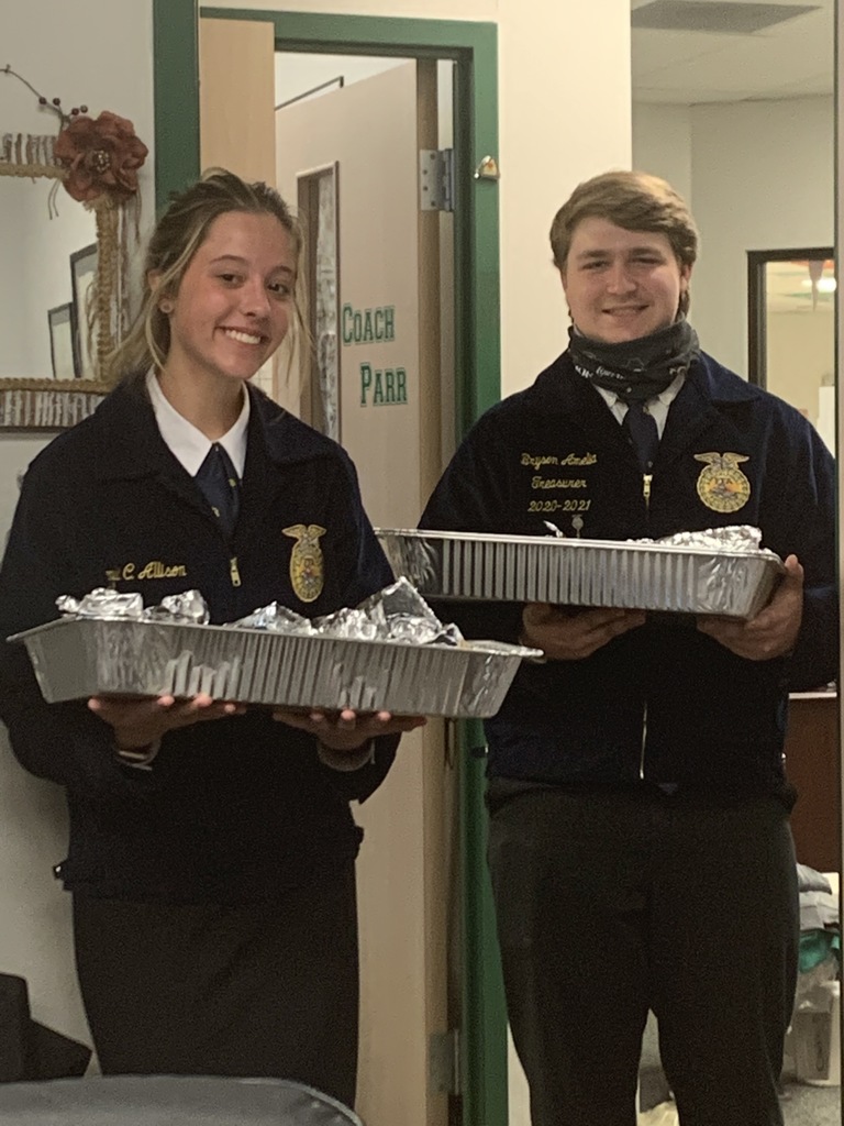 CMMSFoxes's tweet photo. Huge thanks to our CMHS FFA kids who brought homemade breakfast burritos to the teachers today! https://t.co/OvkjO93Rim