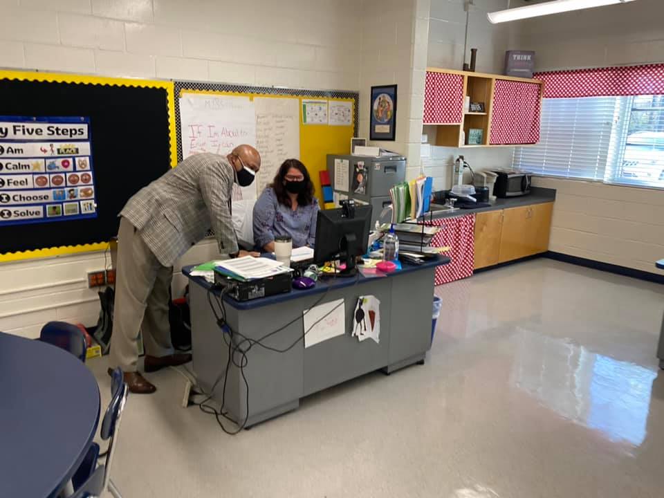 GriffinSpalding's tweet image. Monday’s @GriffinSpalding school visits included a trip to @beaverbrookgscs to meet with Principal @renee_mallard, AP @MrsHagansL, media specialist @ashbald and more.