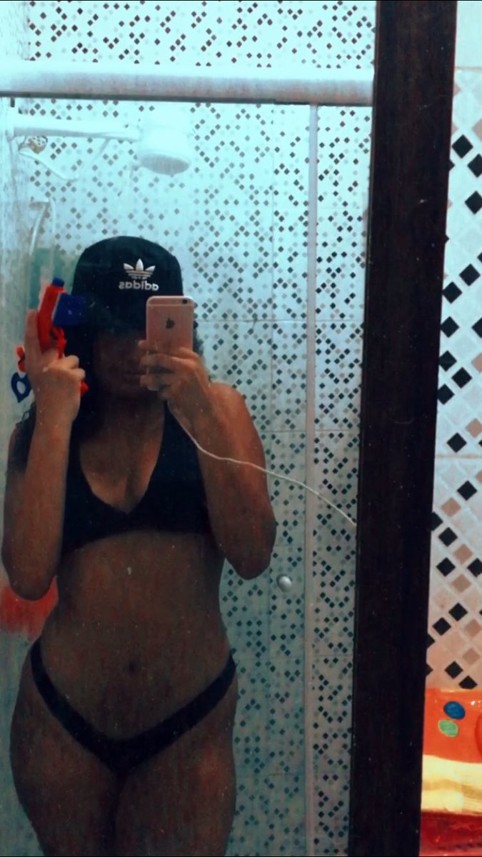 viiictoria0's tweet photo. 🤭 https://t.co/XQT2G3YhMd