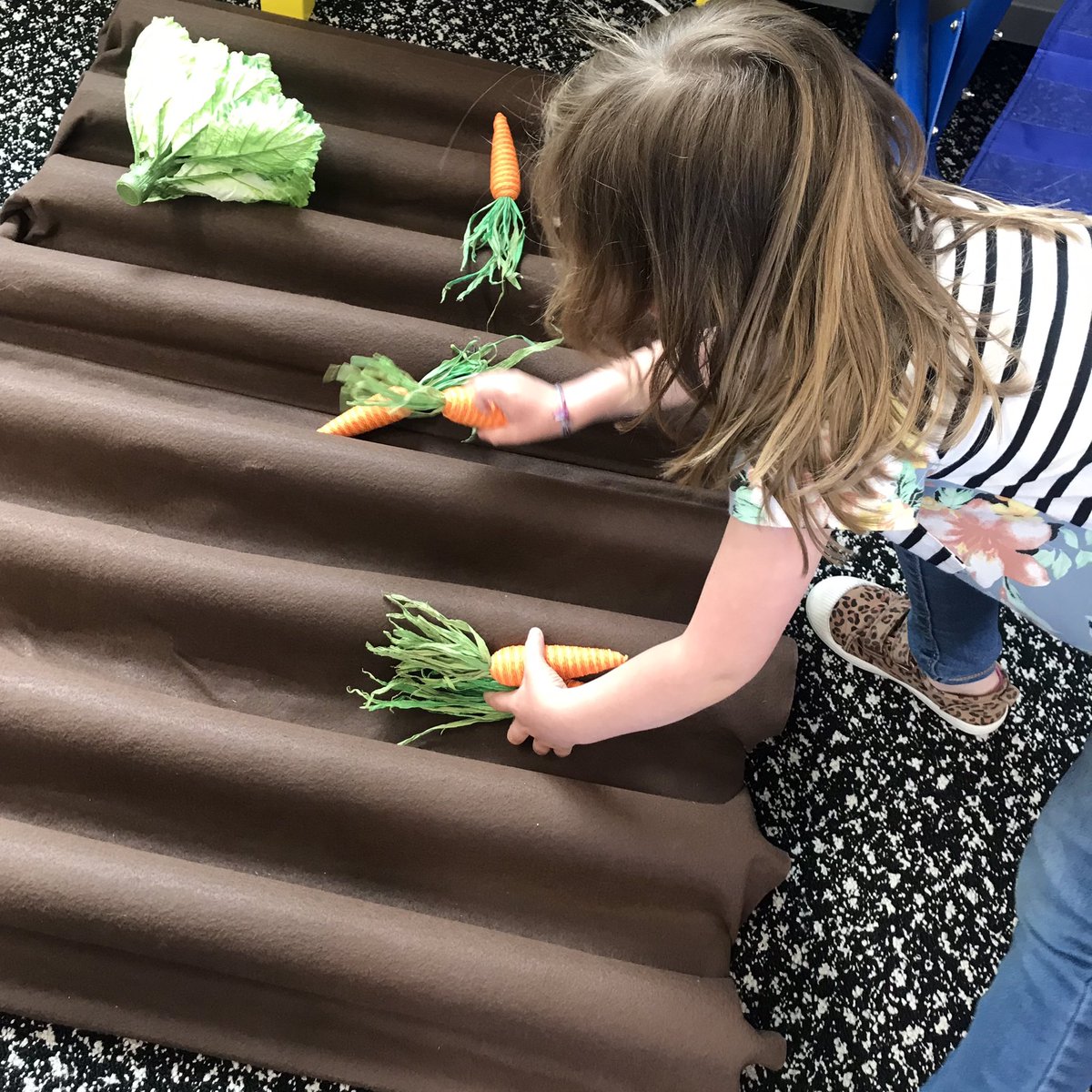 FARM WEEK 🐓 PreK Farmers are planting, picking, and taking care of vegetable crops in our “Farm to Table”dramatic play center! <a href="/LCISDeast/">East Elementary</a> <a href="/lubbockcooper/">Lubbock-Cooper ISD</a> #EEpirates #piratefamily #pirateinnovation #prek #dramaticplay