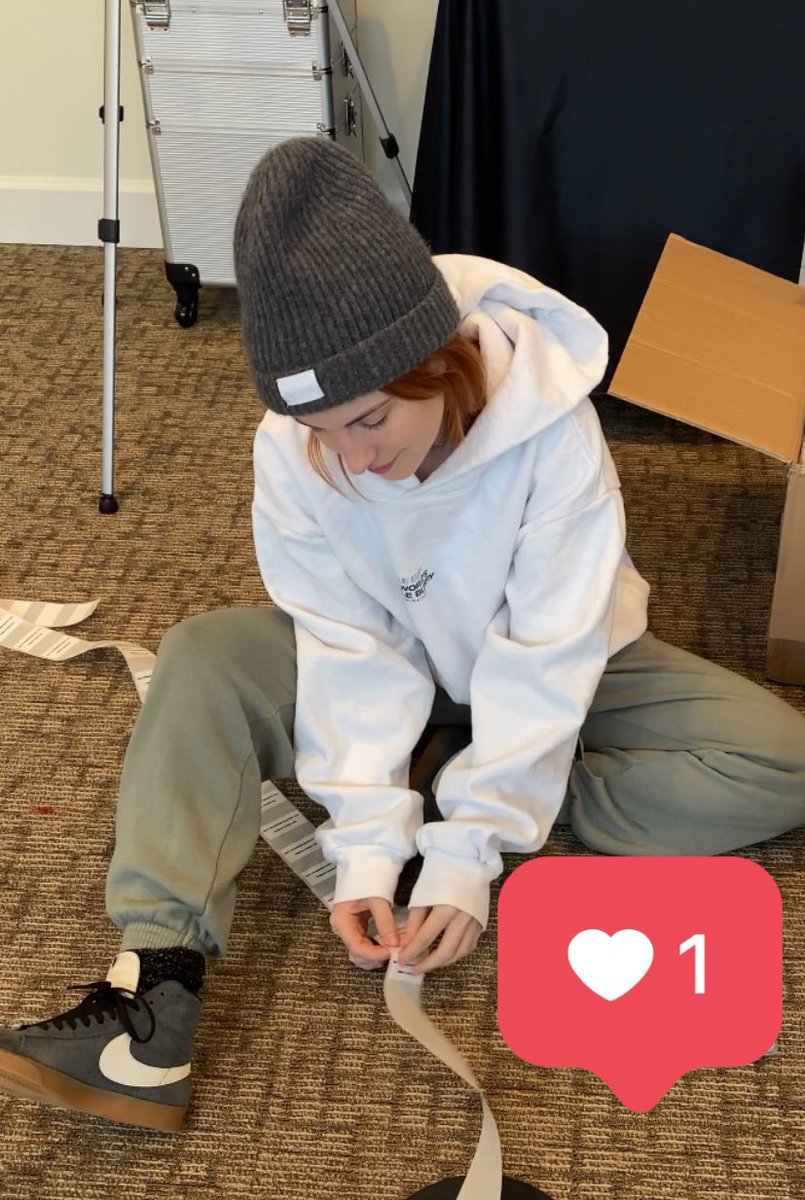 Nova foto da Hayley publicada pela <a href="/gooddyeyoung/">Good Dye Young 🌈</a>!