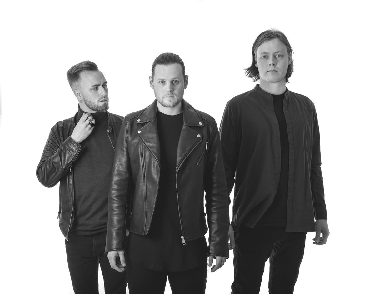 passportapprovd's tweet photo. WELCOME TO THE SHOW @7daysinalaska! Making their debut this week is the Nordic band with “Hurts Like Bullets” #debut #newmusic #nowplaying https://t.co/lyuS1Mw1Gp