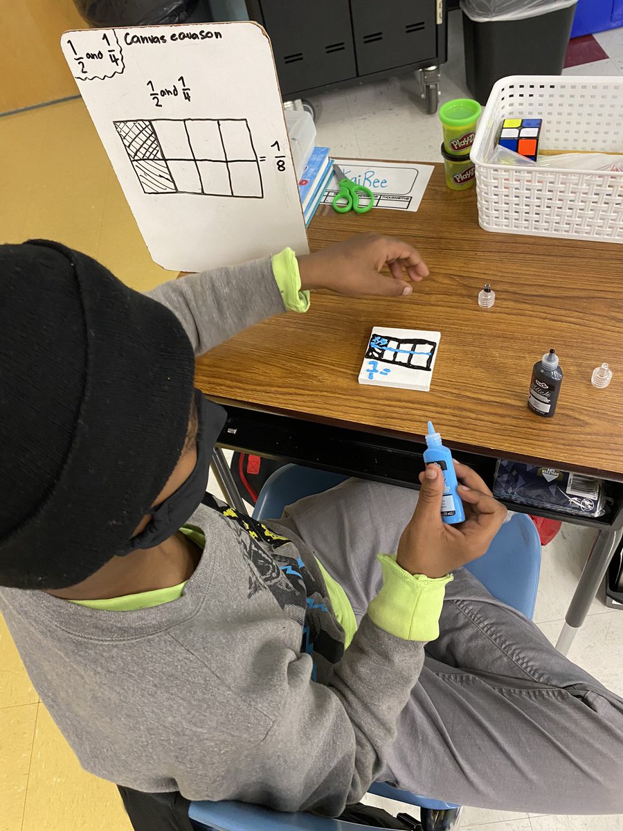 Kelly Paolini tweet media