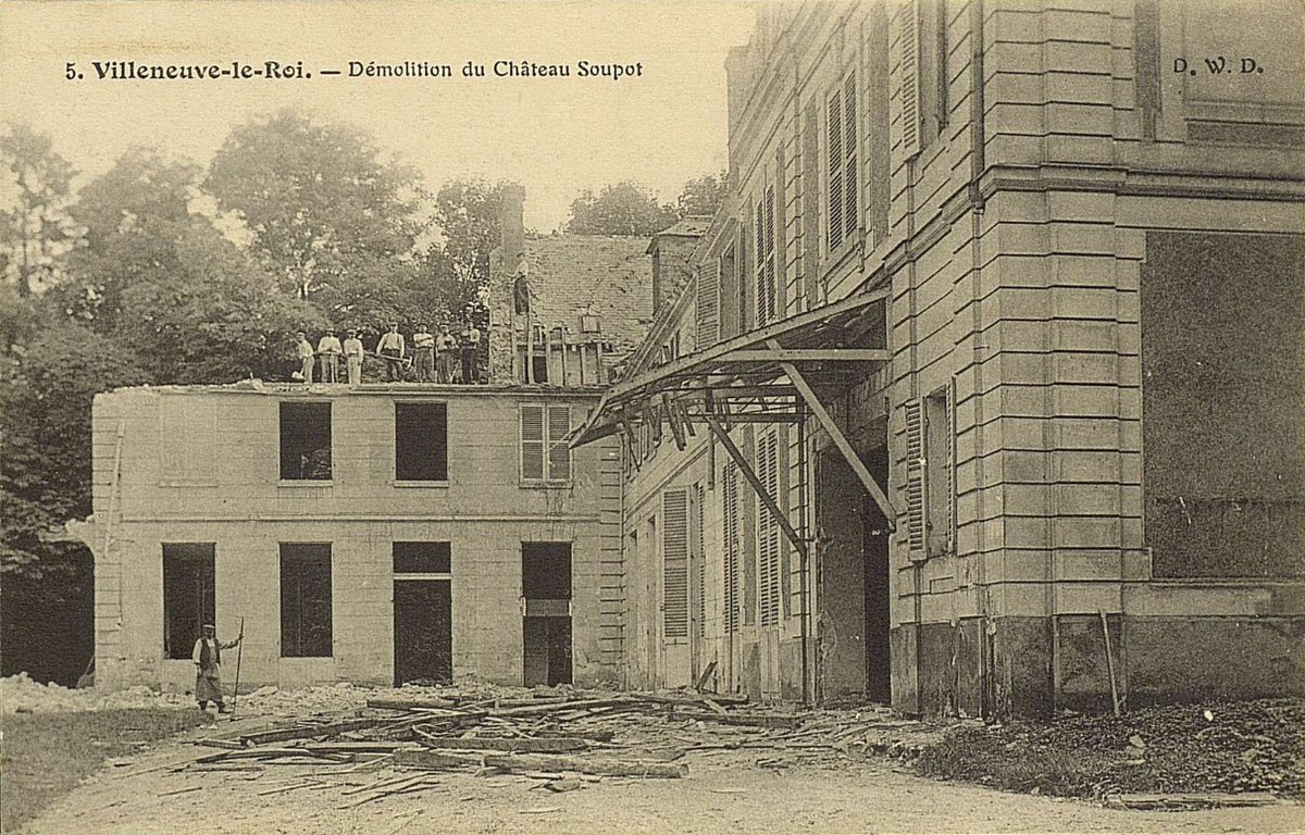 L'aile restante du château est finalement détruite en 1908. La même année une église est construite au cœur du parc, qui en quelques années est devenu un nouveau village avec tous ses équipements. En 1910 le parc est noyé par la Seine, et en 1914 il est presque complètement loti.