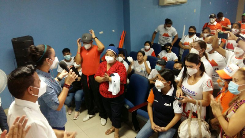 Las bases de la #RevoluciónCiudadana, #Distrito2, mantuvimos una reunión con nuestro líder y expresidente del Ecuador, <a href="/MashiRafael/">Rafael Correa</a> con quien compartimos experiencias y estrategias para vencer en esta segunda vuelta. 

#EcuadorEsUno 
#Venceremos 💪