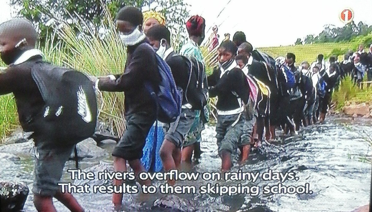tumisole's tweet photo. None of the politicians kids will ever experience this!

Politicians will talk of so called plans, cut down budgets on education &amp; go and give people food parcels for votes!

The sad thing is that it’s the black government doing this to its own people! 💔💔💔 https://t.co/3BNZfOydYL