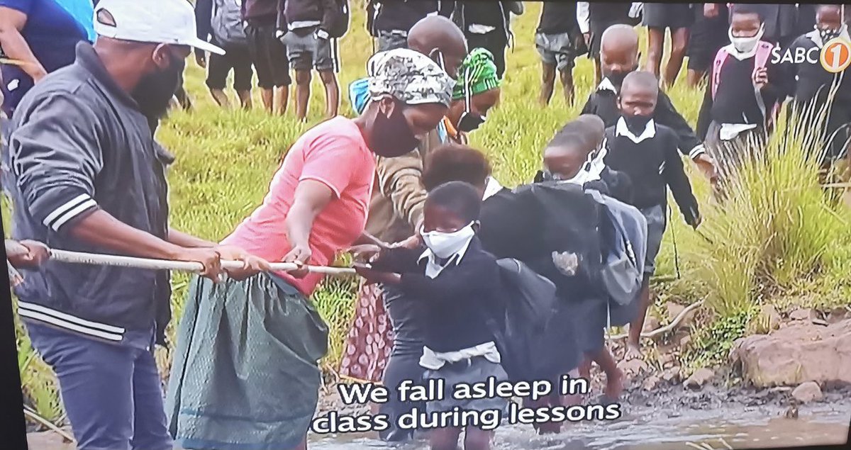 tumisole's tweet photo. None of the politicians kids will ever experience this!

Politicians will talk of so called plans, cut down budgets on education &amp; go and give people food parcels for votes!

The sad thing is that it’s the black government doing this to its own people! 💔💔💔 https://t.co/3BNZfOydYL