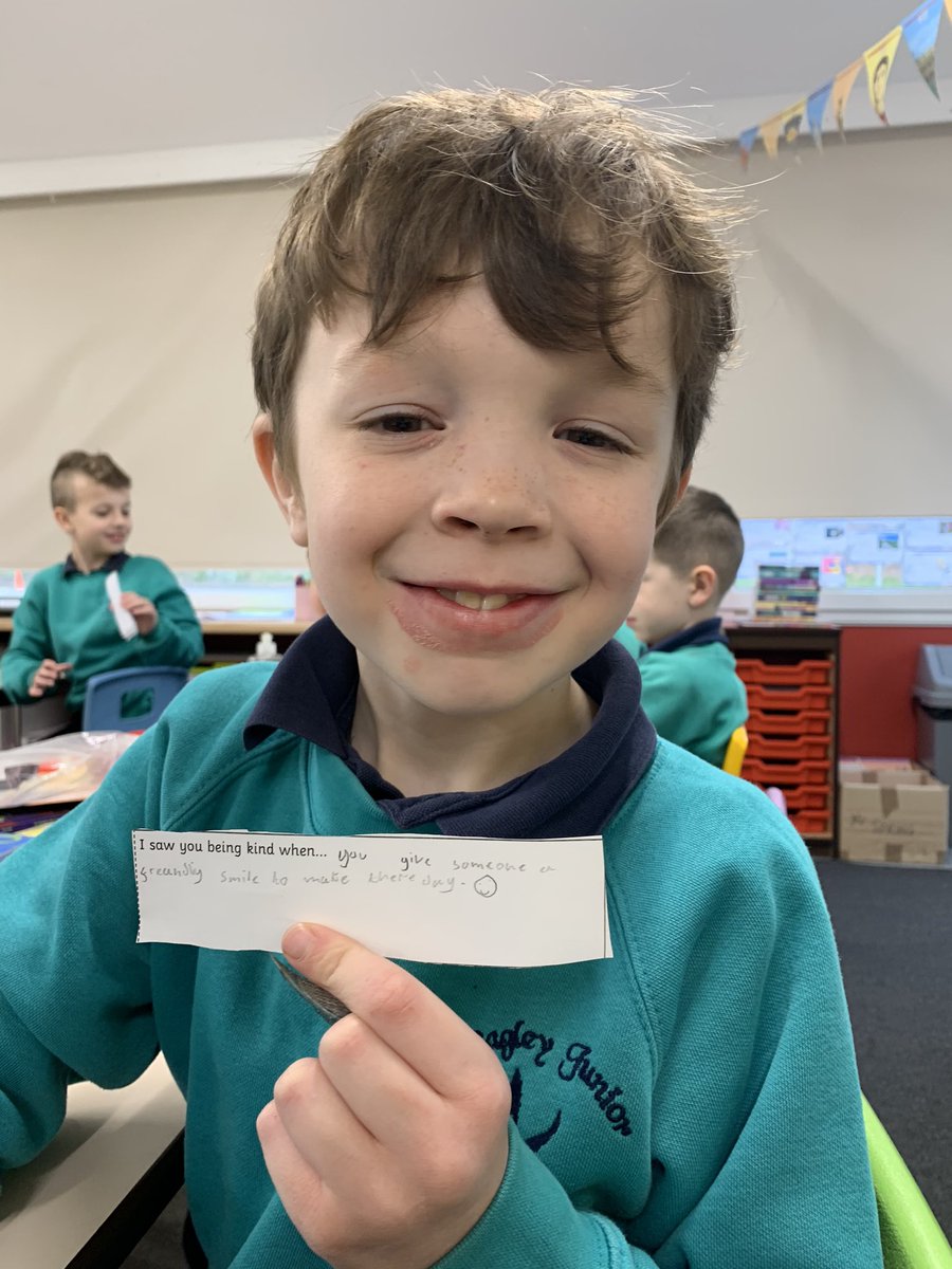 eagley4b's tweet photo. This morning, we wrote kind messages to our friends and shared them with each other 😃 #alwayschoosekind https://t.co/oIwgykWKuw