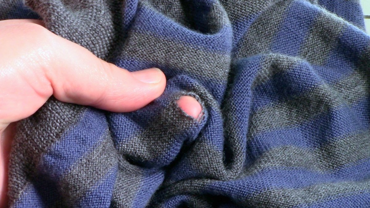 Have moths been munching on your favourite jumper? Here's a simple tutorial on how to mend knitwear from my Make &amp; Mend Monday series (with thanks to Oxfam Superstore, Oxford for their help with this project!)

buff.ly/3nAbWXU