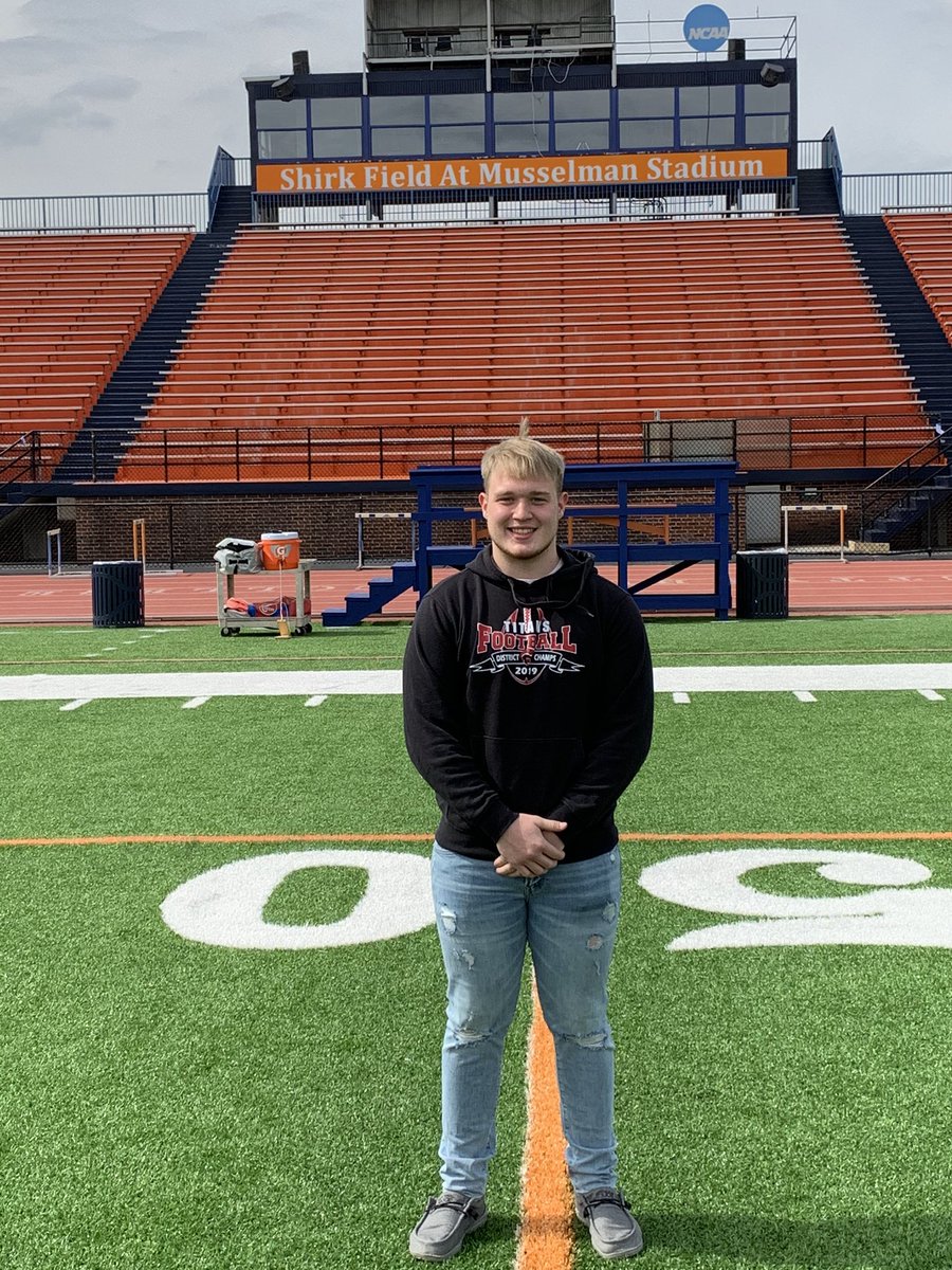 Aaron52day's tweet photo. I had an awesome time during my visit at Gettysburg today!! @CoachHoytGC https://t.co/JLekIuS7FZ