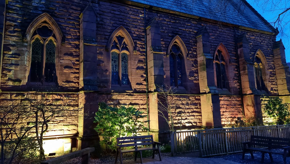 We're shining a light this evening to show support for millions of people who’ve been bereaved as part of the National #DayofReflection. Join us and <a href="/mariecurieuk/">Marie Curie</a> as we reflect on our collective loss, support those who’ve been bereaved, and hope for a brighter future. 💛 🌼