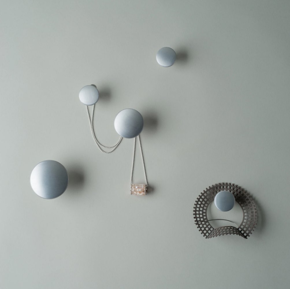 espacedonline's tweet photo. The Metal Dots from #Muuto are now 60% OFF!! Designed by Lars Tornoe, the Dots are a playful reinterpretation of the traditional coat hook. Arrange this set of 5 in endless configurations for a functional but sculptural design accent. | #ClosingSale #espacedonline #vancouverbc https://t.co/XklAxRodw1