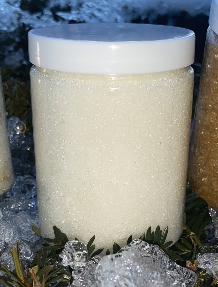 BlissGalore_'s tweet photo. Rosemary Body Scrubs 🤍

Did you know that our Rosemary Body Scrub helps with oil production, keeps body acne at bay, and has antiseptic properties are beneficial to skin conditions such as eczema. ✨ https://t.co/vsb8THLFgM