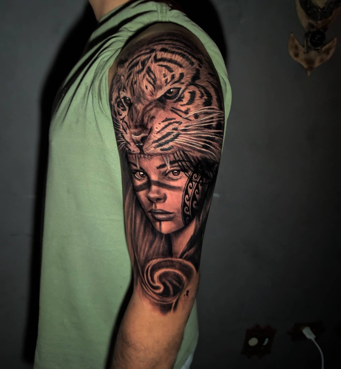 RhayadhZaparoli's tweet image. Trampo desses dias

#nativetattoo #tattoo #tatuagem #santos #sp #tattooemsantos