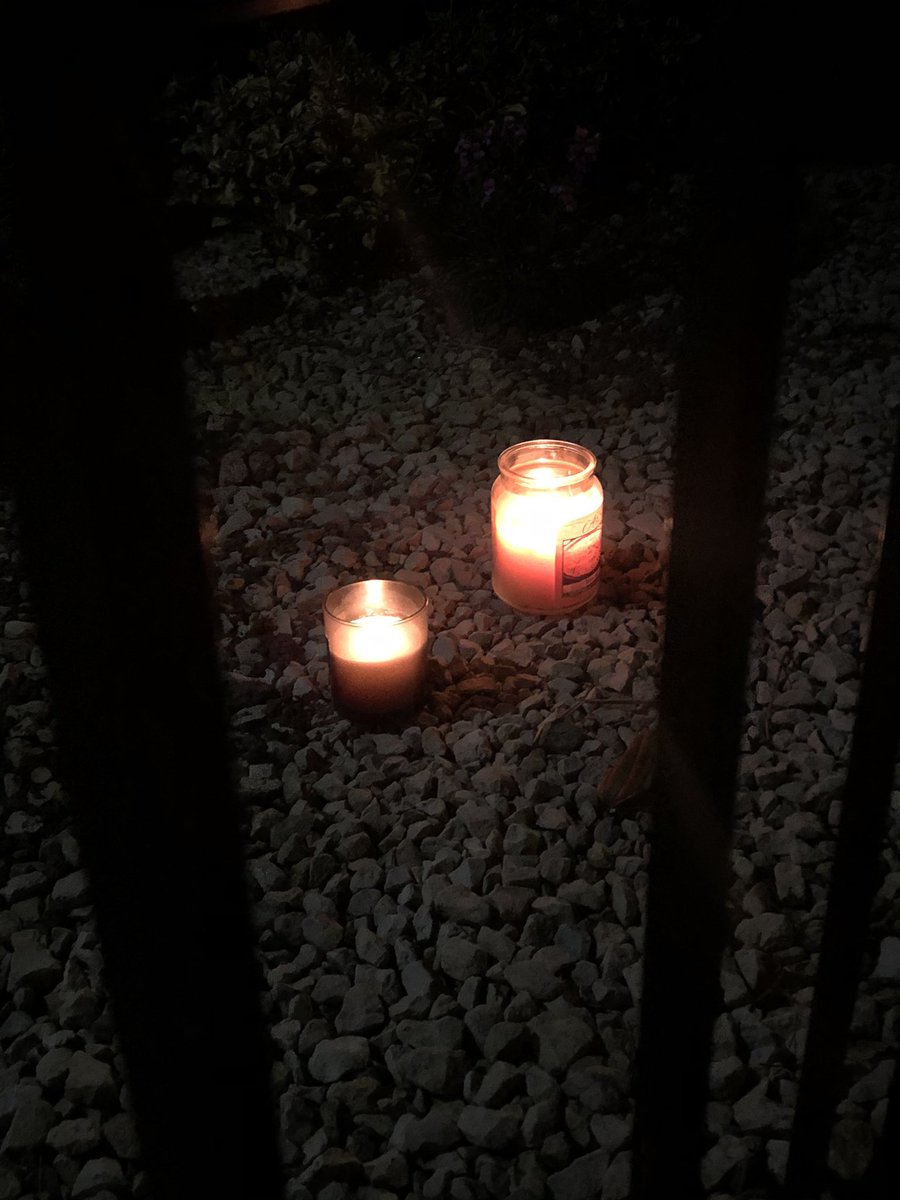 danniart85's tweet photo. Candles to remember lost friends, family and colleagues this year. #nationaldayofreflection #lockdownanniversary #NeverForget https://t.co/tIe4yKXTPI