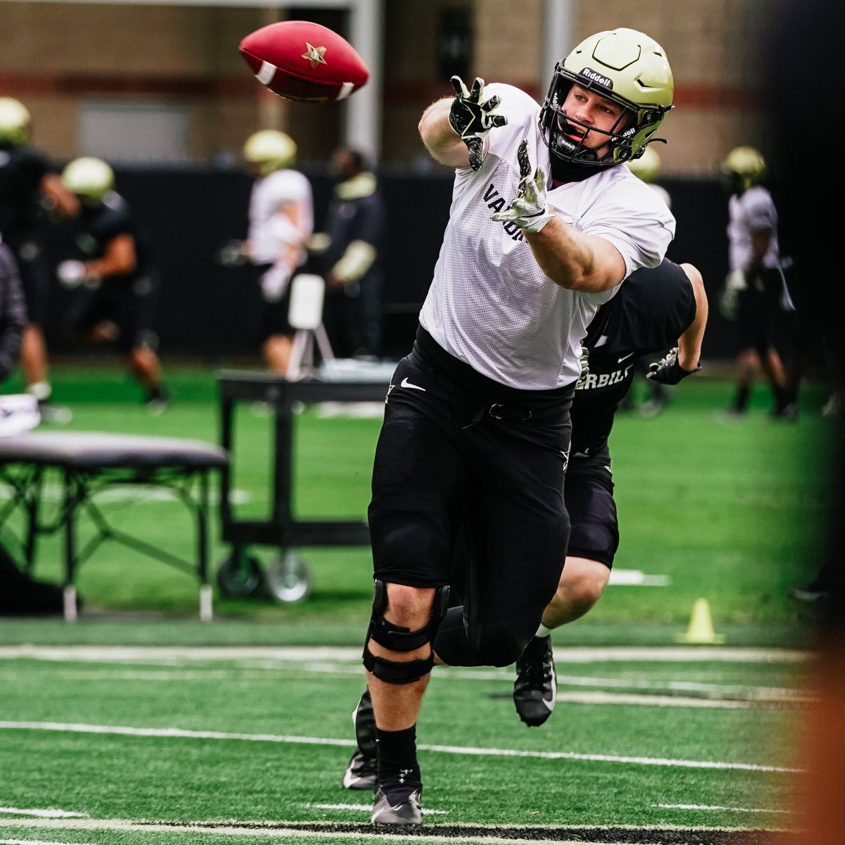 VandyFootball's tweet photo. Put on the pads.

#AnchorDown https://t.co/stHaSMfF2n