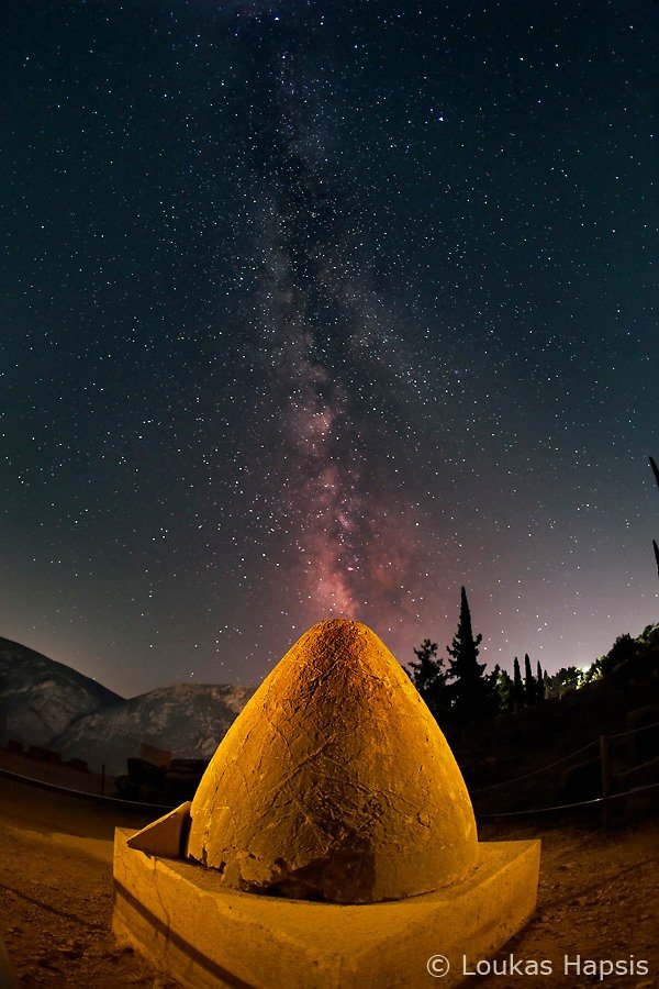 GrecianGirly's tweet image. Delphi by night. Amazing night time shots taken at Delphi, Greece, by astrophotographer, Loukas Hapsis.