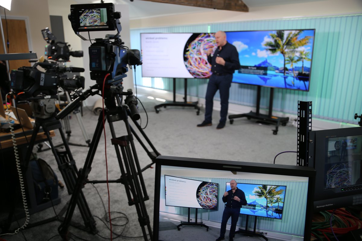EventFilming's tweet photo. @ManUKHour Good evening everyone. Choosing a filming and streaming company to help your business isn't easy, particularly if it is something new for you. We are established professionals you can trust, so feel free to get in touch for a chat.#ManUKHour #manufacturingUK #Business https://t.co/rTPfAJOv5o