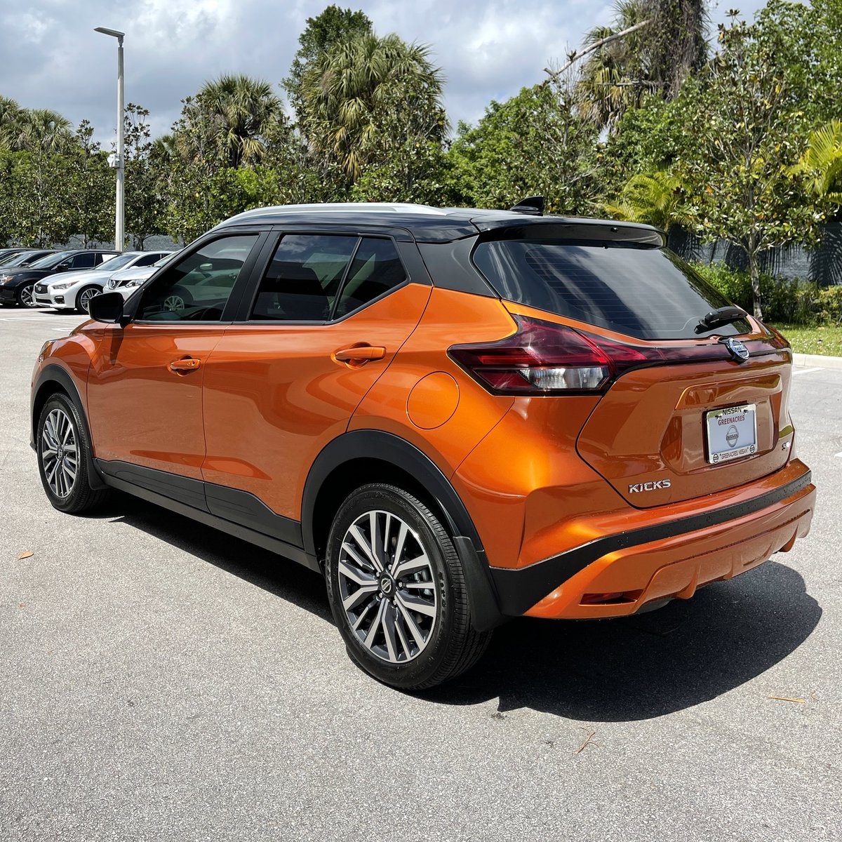 GreenacreNissan's tweet photo. The newly redesigned 2021 Nissan Kicks makes every drive out next-level! 🚗🛣 #GreenacresNissan #NissanKicks #FreeTestDrive #WeMakeItEasy https://t.co/FnhU8renLo