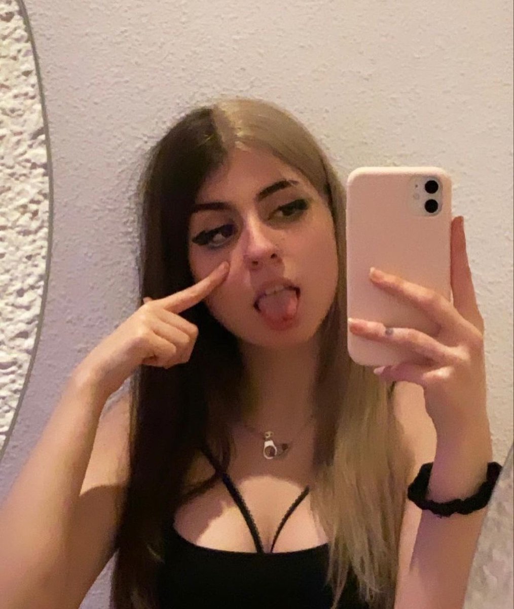 AbbyReport's tweet photo. ¡Hola! Somos una cuenta dedicada a informar acerca de la streamer @littleragergirl 

Pueden seguirla en:
Instagram: https://t.co/v3O97AjTU1 
Tiktok: https://t.co/8YRfa8DJVx 
Youtube: https://t.co/CqAGzCmXDn
Twitch: https://t.co/cYU6W0cEP0 https://t.co/jfVloPpSPI