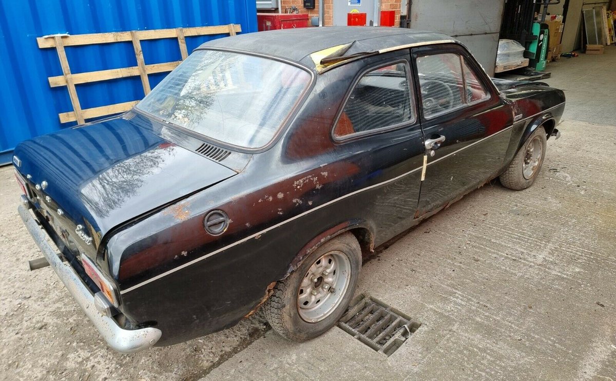 BarnFindsUK's tweet photo. Ad - This one may break the internet...
Ford Escort MK1 RS200
On eBay here --> https://t.co/y5rmkFCnrB https://t.co/vVzg6sBVkA