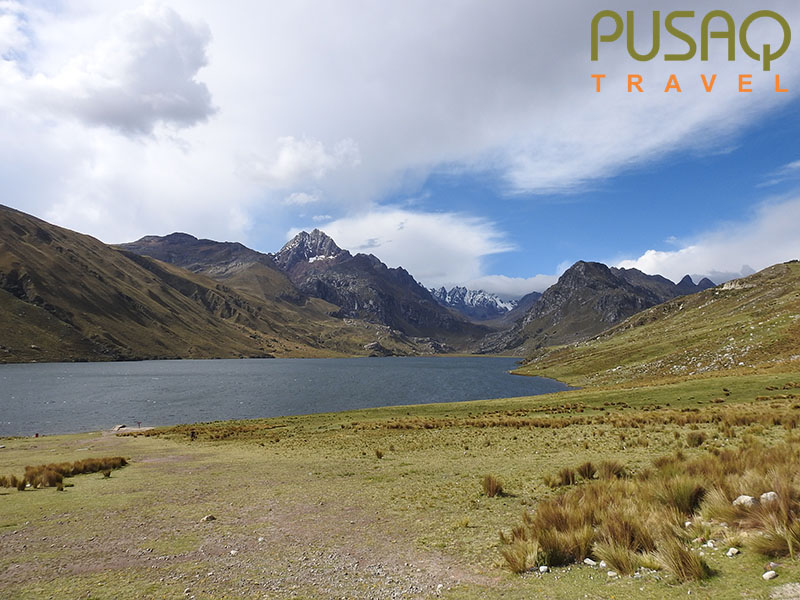 PusaqTravel's tweet photo. Laguna Querococha, visto camino a #ChavinDeHuantar https://t.co/V0ZROFiUBI