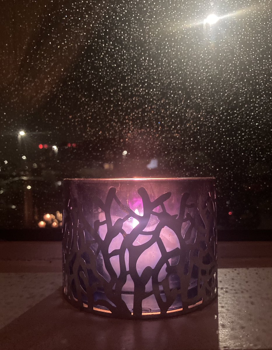 MarkEvansDCS's tweet photo. Remember those who wake, or watch, or weep tonight. Remember the sick ones and pray for the weary. Weep for those no longer with us, comfort the grieving and love your dear ones - and smile with hope at the coming dawn. #LightForLives 
#DayofReflection https://t.co/ZG1Mi6mXam