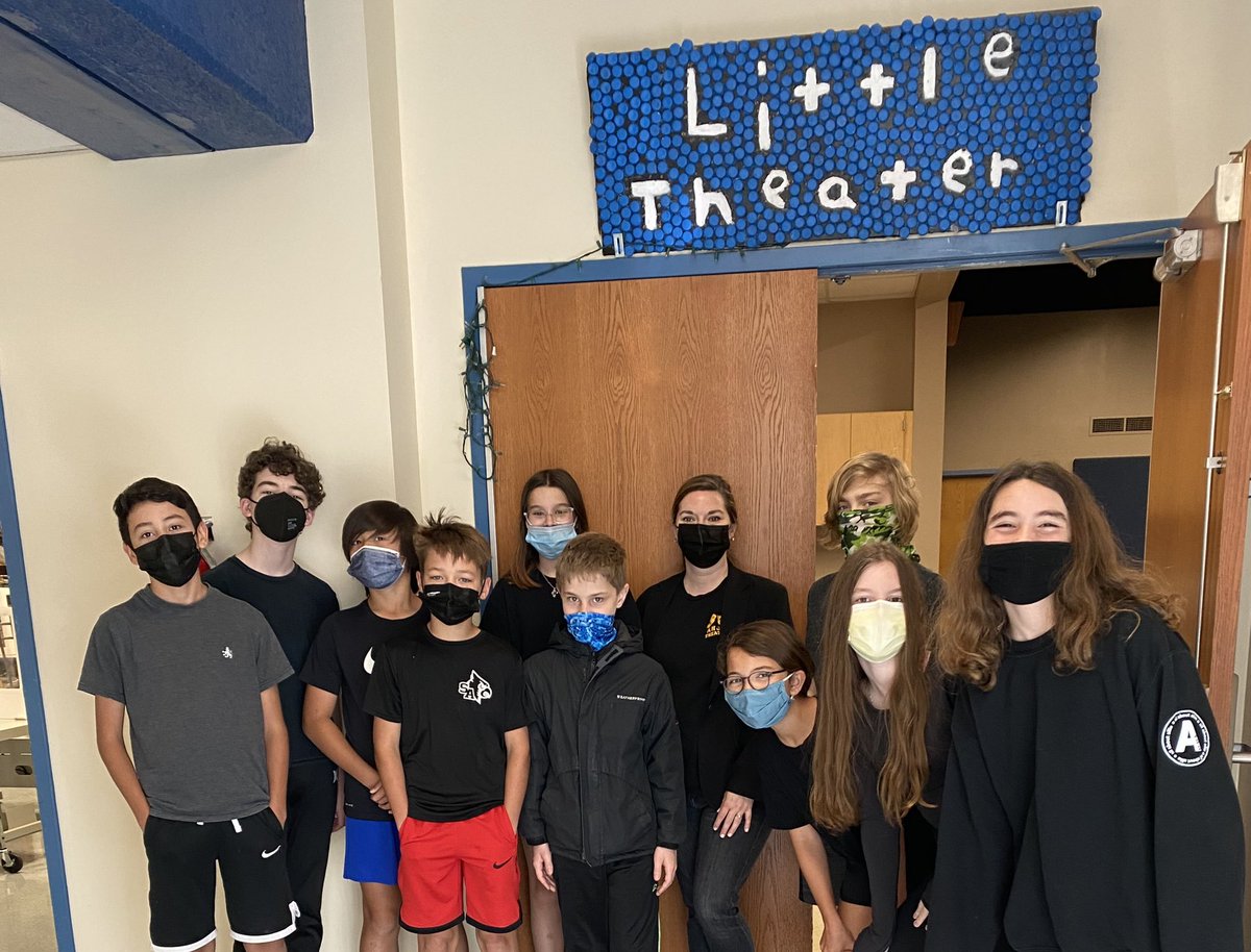 AHJSTheatre's tweet photo. Our admin knows what it's like to work behind the scenes! #techtheatretuesday #TIOS2021 #TxTIOS #TIOS_March #AHISD #dressupweek @gomez_rene1010 @AHJSAcaDean @MsAguirreLiz https://t.co/I984GQ3Uap