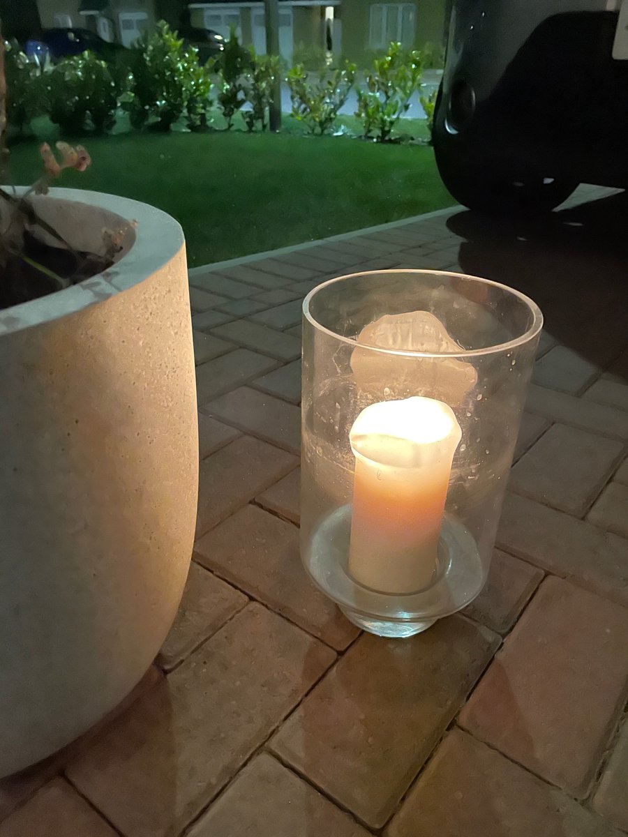 FireflyGroupUK's tweet photo. Remembering all those who have lost their lives too soon. Specifically thinking of my great Aunt Nan, and @slorance and their grieving loved ones. https://t.co/JPccioADtQ