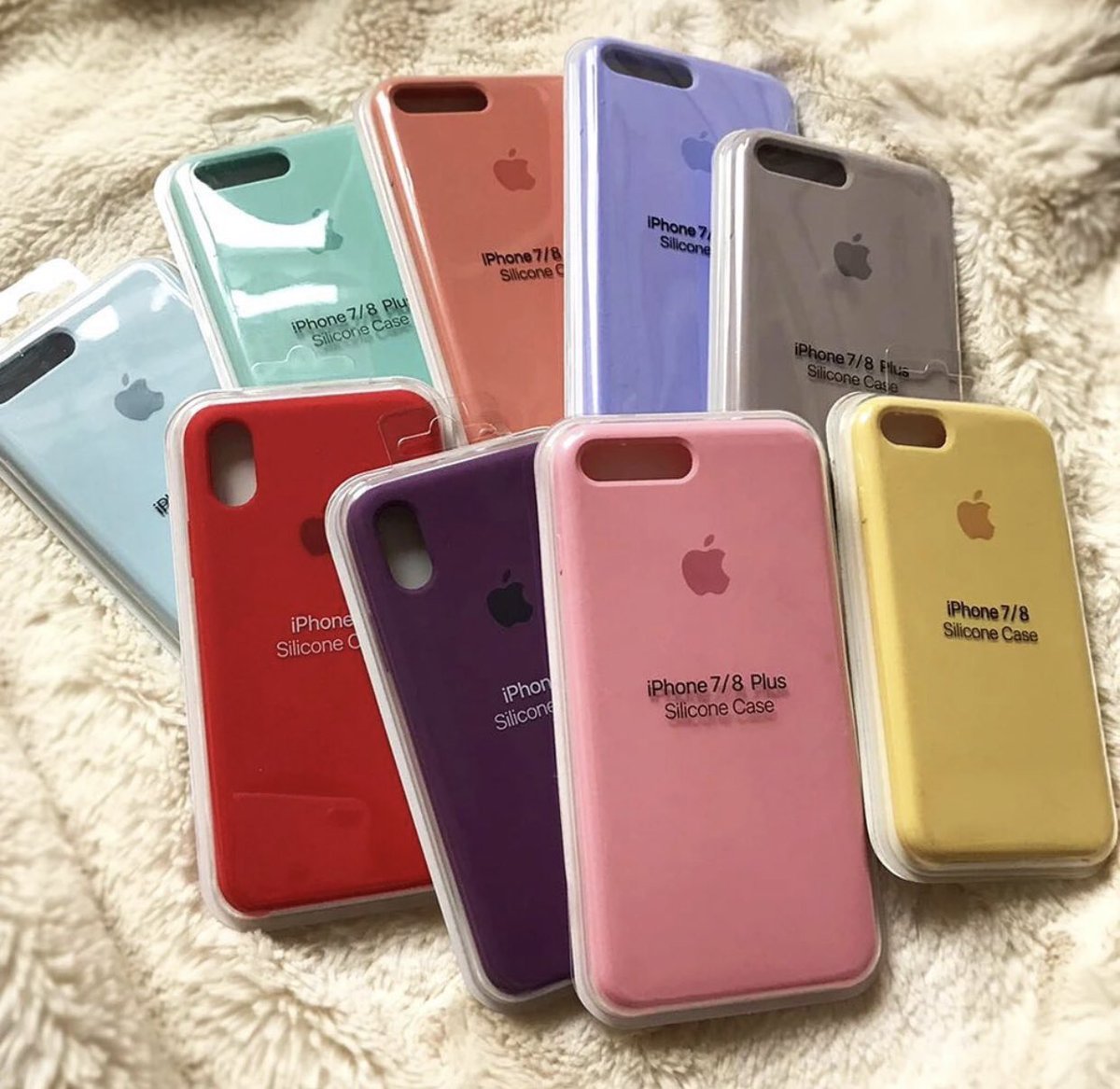 sekandi_fahami's tweet photo. iPhone silicon cases for sale At only 30K Ugandan shillings 
For deliveries call | whatsapp +256787399701 
cc @UrbanworldUg https://t.co/rrUQSUQGuf