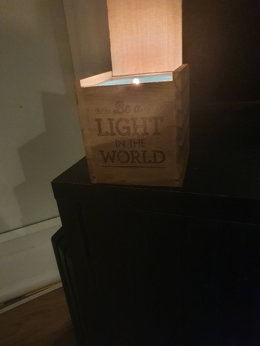 Sproglet13's tweet photo. Today is #DayOfReflection a year since we went in to lockdown it has been 374 days since gb shut down. we lite at candle at 7pm tonight to #LightforLives for all those lost during the pandemic. https://t.co/VfyGdxbBDN