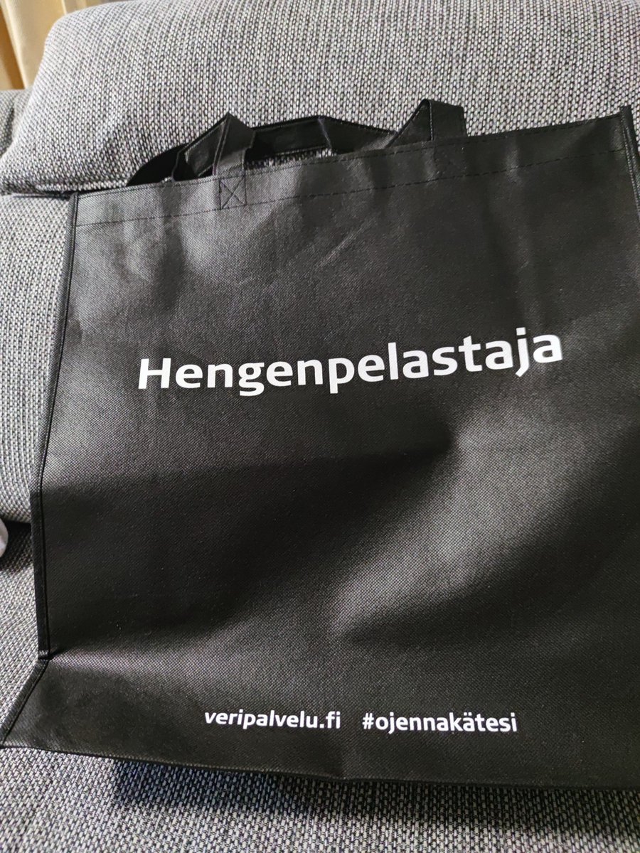 zohaibbaig's tweet photo. Donated blood, reason being blood cannot be replaced by artificial agents, for many seriously ill patients, donated blood is a true lifeline.

You can save a patient's life by donating blood.

#LendAnArm
#ojennakätesi 
#veripalvelu 
#punainenristi https://t.co/gSEdi4o0mP