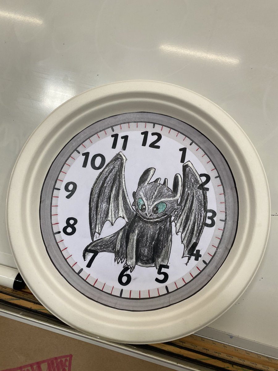BNWPS_Lisa's tweet photo. Making analog clocks to help us tell the time to the o’clock and half past. https://t.co/IjVVX5WtyW