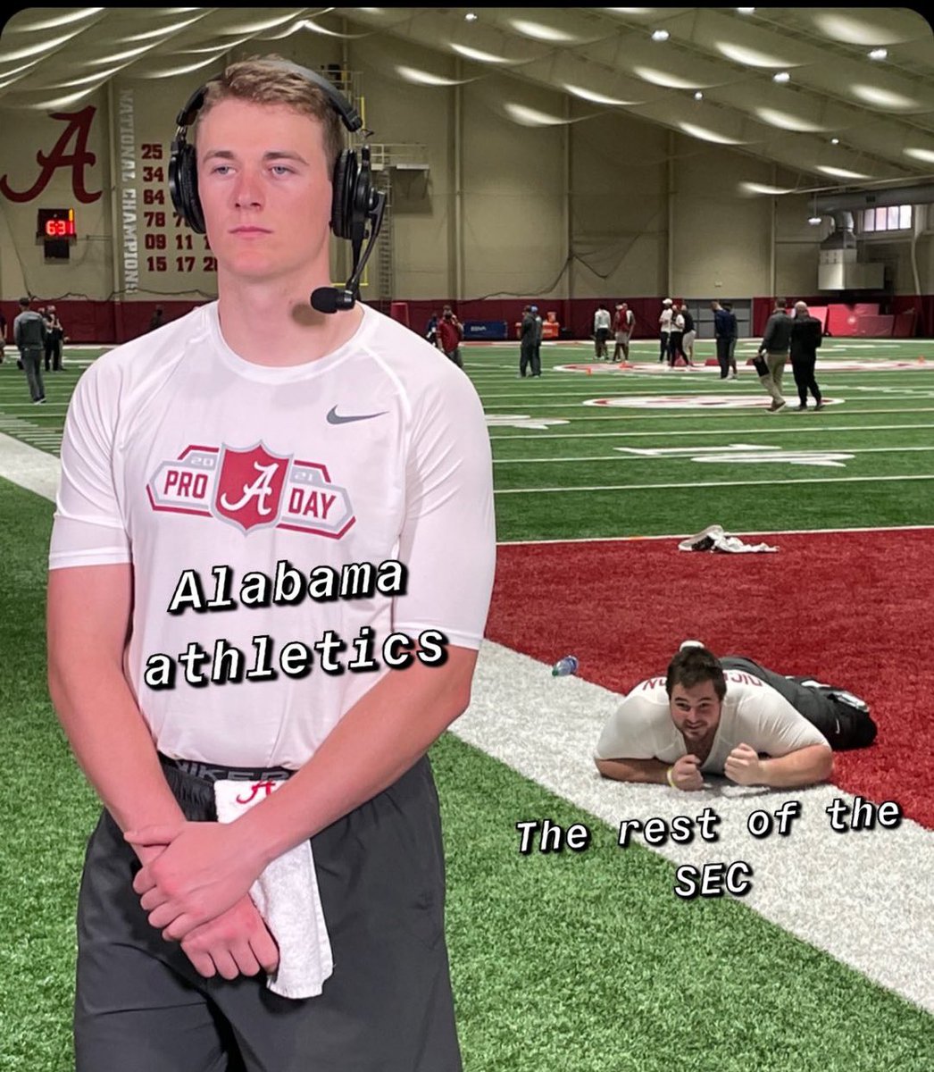BarstoolAlabama's tweet photo. C H A M P I O N S H I P  S C H O O L 🏆 https://t.co/sMs2styLFr