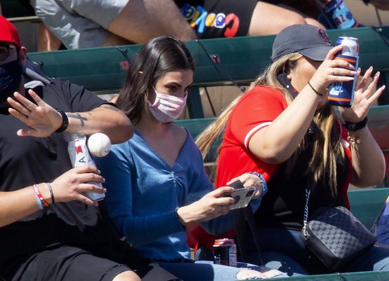 RealKentMurphy's tweet photo. A foul ball drilled this fan’s beer then the Angels gave him some new cold ones and Mike Trout delivered him a signed bat 🐐

(via @rebilasphoto) https://t.co/gs2lH4wuEf