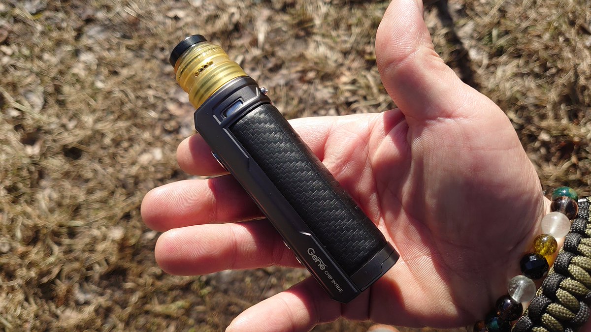 CebrjowHwScHCkj's tweet photo. 皆さん、おはよっチェ😆👍今日も宜しくご安全に🙇💦#DRAGX + #reewape ruok 510 adapter + #massmods #axialprime RDA😋💦 #VAPE #vape好きな人と繋がりたい #VAPE好きと繋がりたい #VAPE初心者 #VooPoo https://t.co/zlV5Y0wat6